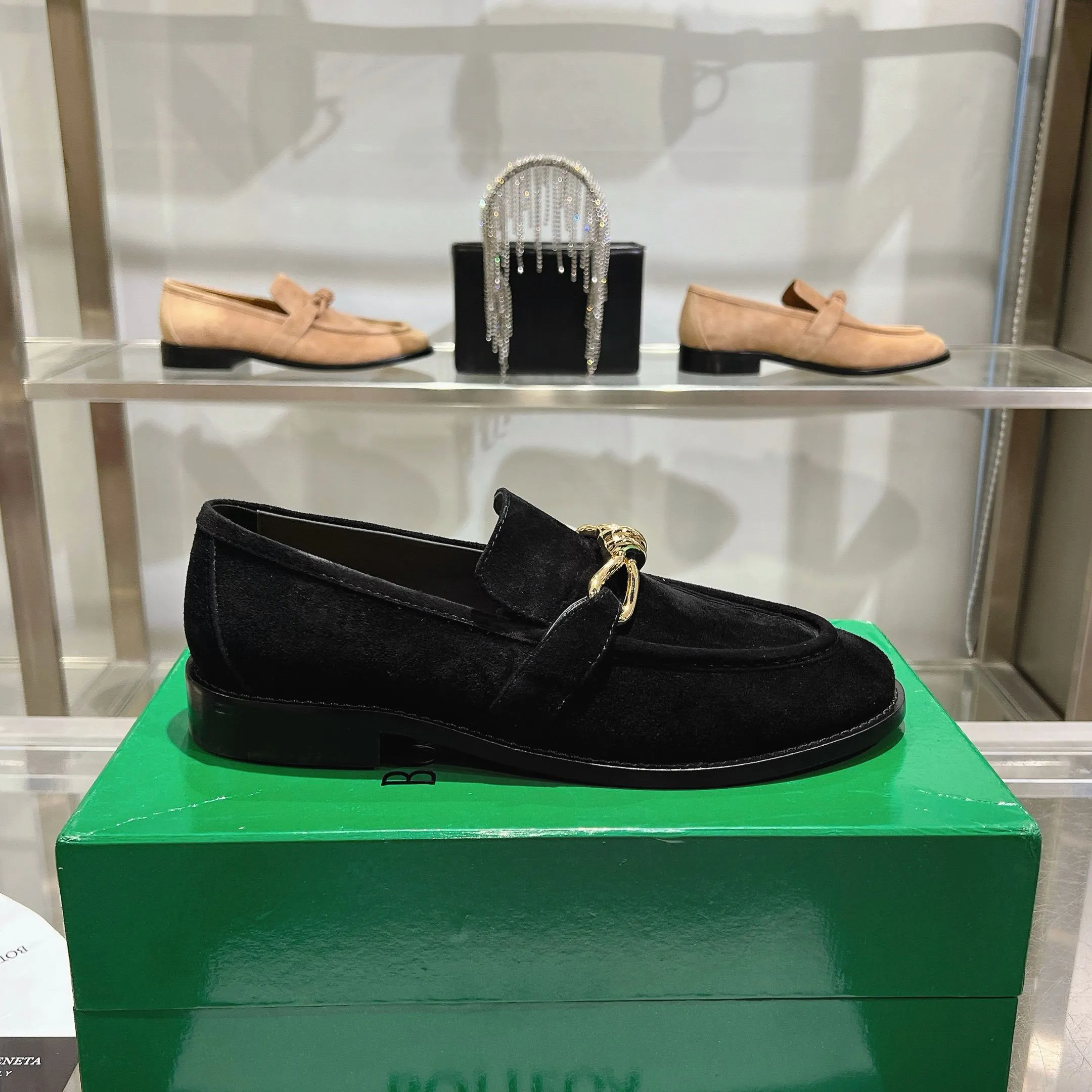 [BV] Top P: 840💰 Size: Female 35-39 (Female 40 custom-made) Male 39-44 (38.45 non-refundable) Bottega Veneta 2025 counter model! Small round toe loafers! Imported leather outsole! Imported grained cowhide! Solid color Niuli! !